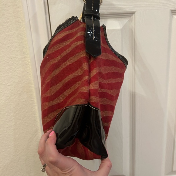 Dooney & Bourke Red and Black Shoulder Bag - Picture 5 of 7